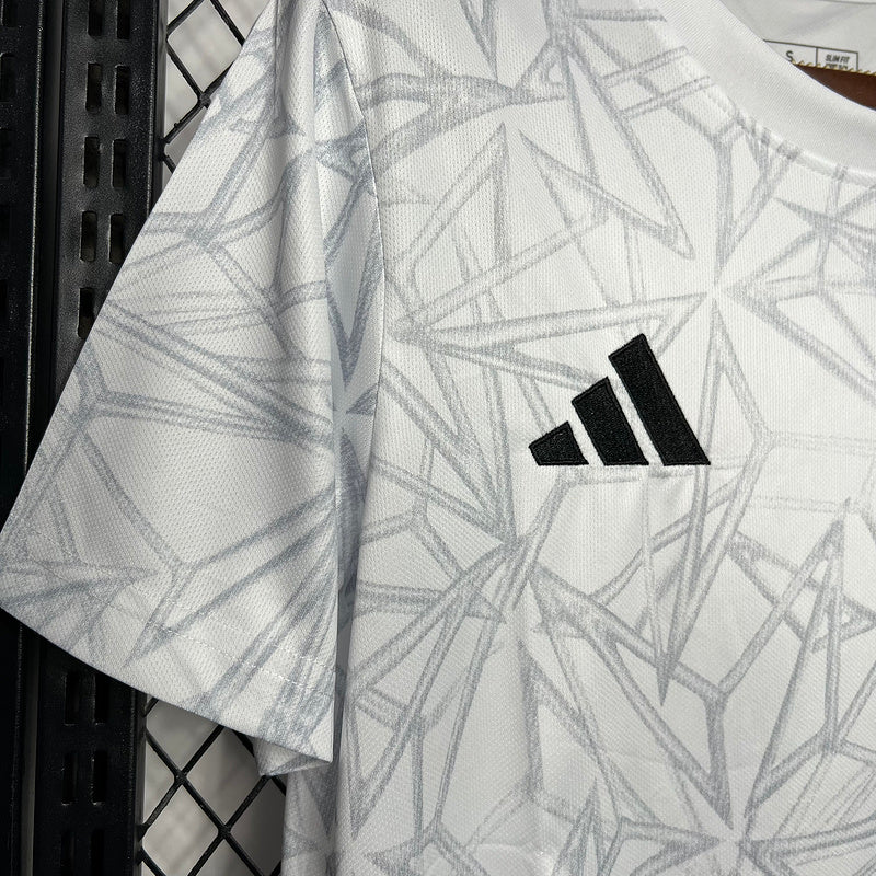 Real Madrid Trainings-Trikot 24/25 – Weiß