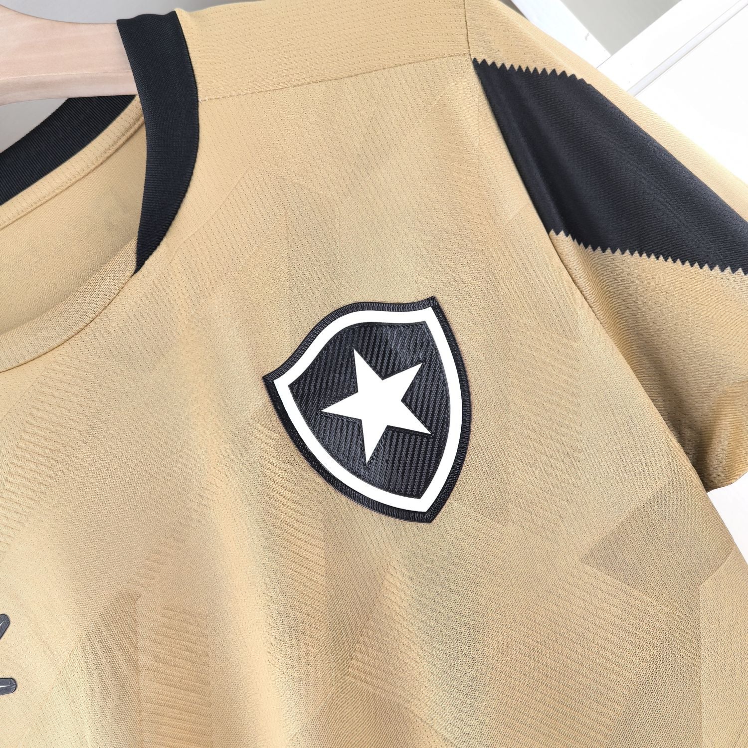 Jersey Botafogo 24/25 - Preto e Dourado