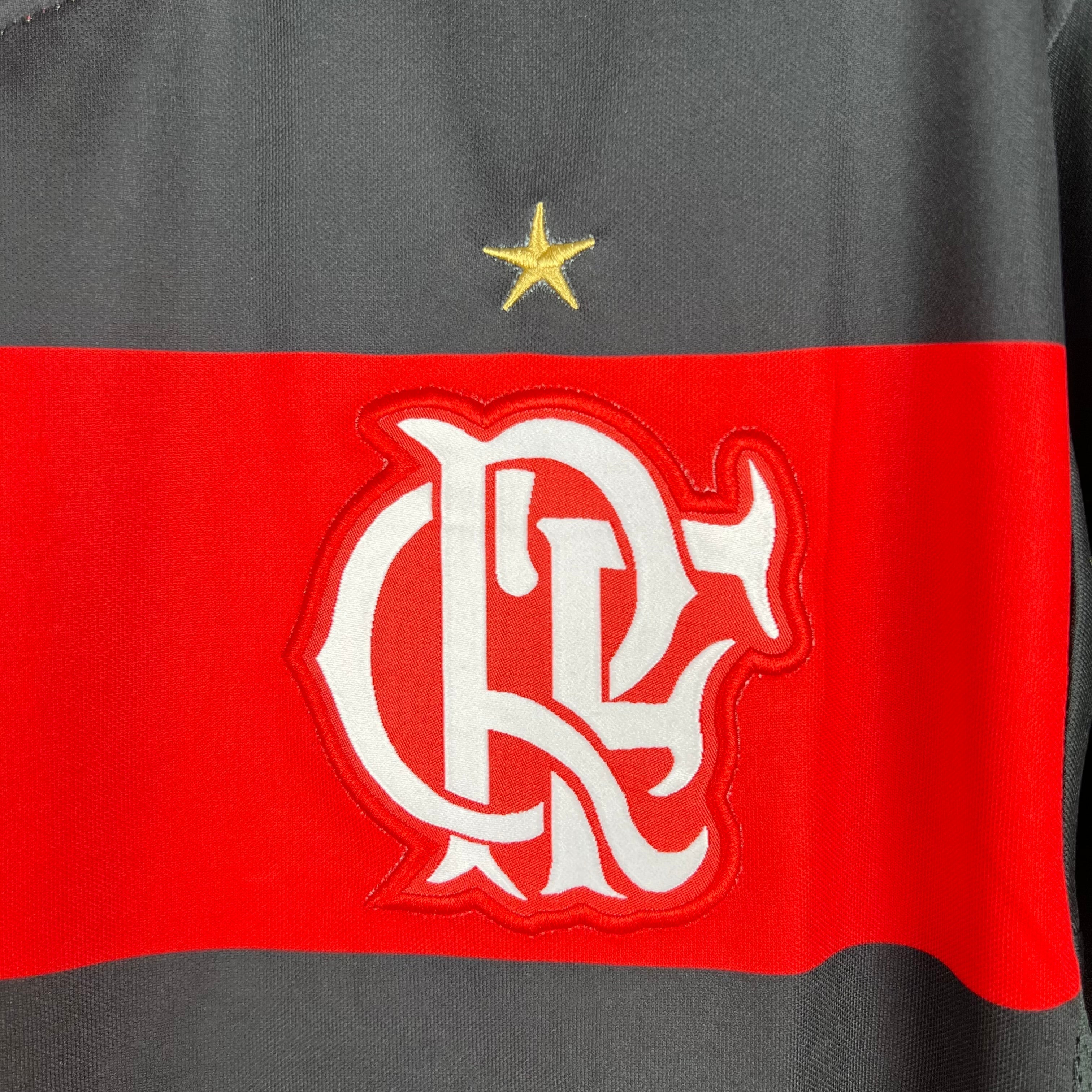 Trikot Flamengo Retro 2002 Vermelha e Preta