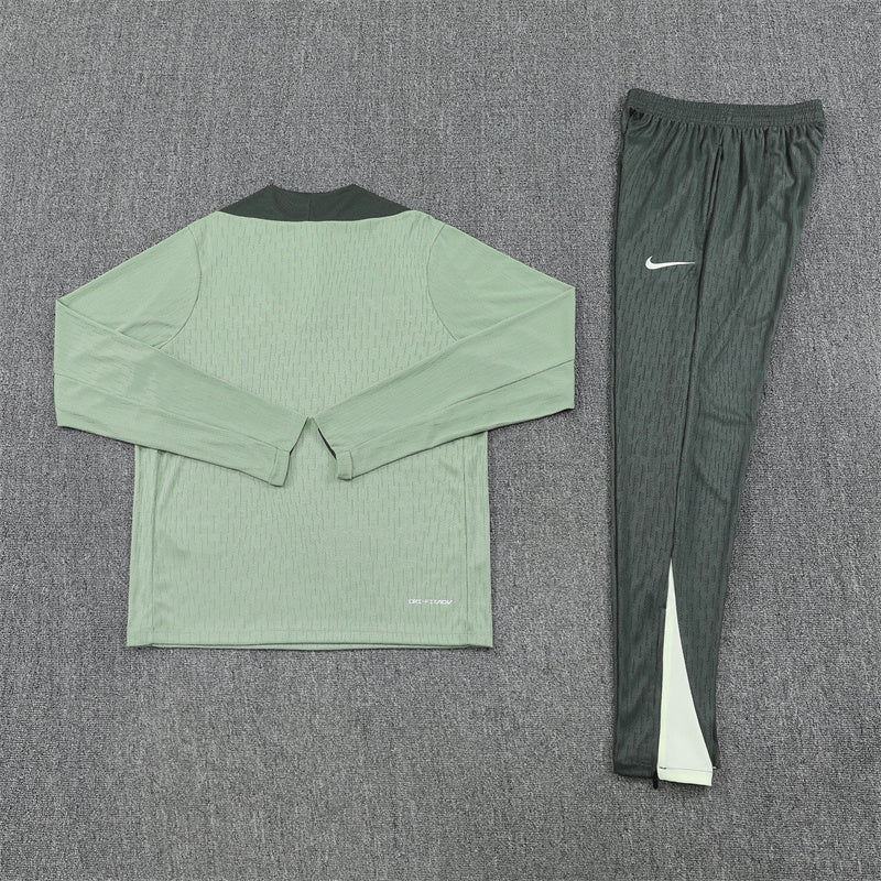 Training Suit Chelsea 25/26 - Winter