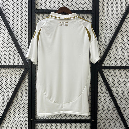 25∕26 Los Angeles away